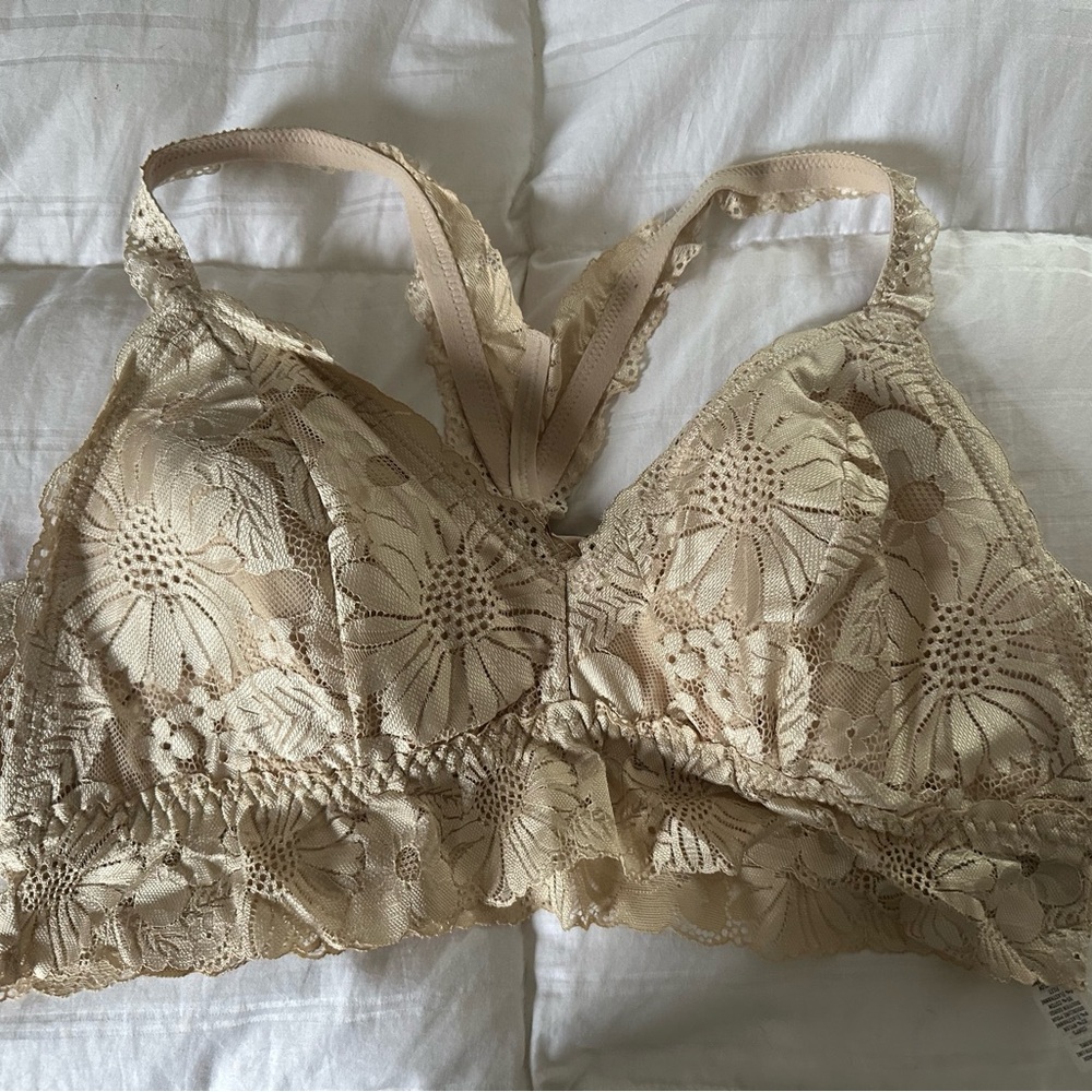 Lace Bralette in Cream